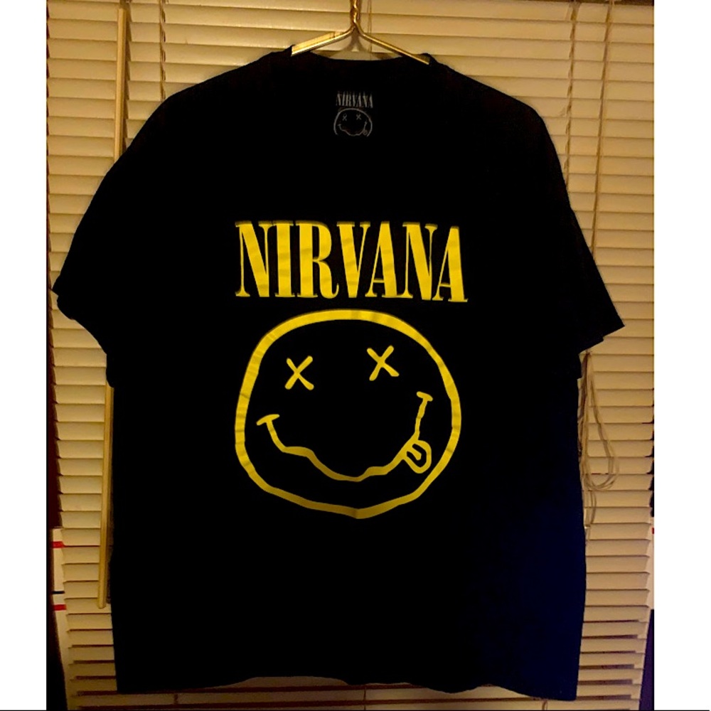 Nirvana graphic T-shirt smiley face sz XL